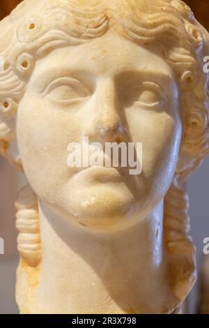 Portrait d'Agrippina Maior, petite-fille de l'empereur Auguste, 1st siècle, Musée-Centre d'interprétation du parc archéologique de Segóbriga, Saelices, Cuenca, Castilla-la Mancha, Espagne. Banque D'Images