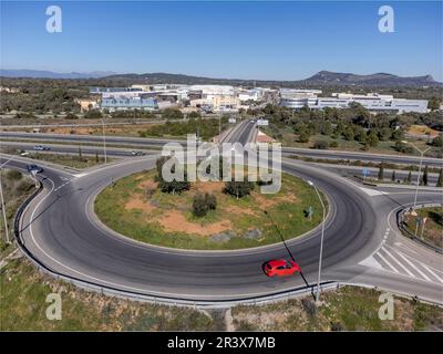 Autoroute ma-19 et rond-point du domaine industriel de son Noguera, Llucmajor, Majorque, Iles Baléares, Espagne. Banque D'Images