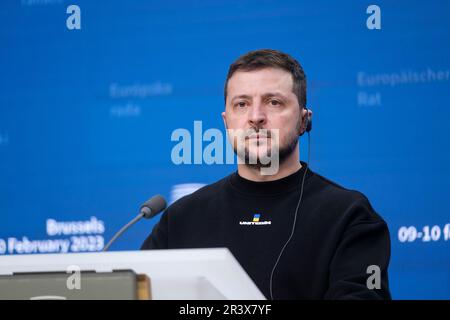 Belgique, Bruxelles, 9 février 2023: Le président ukrainien Volodymyr Zelensky assiste à une conférence de presse au sommet européen. L'Ukraine a demandé E Banque D'Images