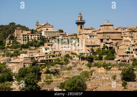 iglesia parroquial de Sant Bartomeu, documentada por primera vez en el año 1236, su nombre inicial mar de Santa María de Valldemossa, Valldemossa, sierra de tramuntana, Mallorca, Iles baléares, espagne, europe. Banque D'Images