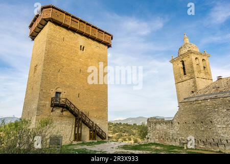 Abizanda ,Pueblo con médiévale torreón del siglo XI y románica Capilla del siglo X, Provincia de Huesca, Comunidad Autónoma de Aragón, cordillera de los Pirineos, Espagne, Europe. Banque D'Images