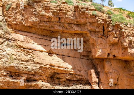 Grottes dans la région d'Oued Ahansal au Maroc Banque D'Images