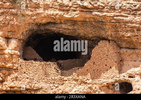 Grottes dans la région d'Oued Ahansal au Maroc Banque D'Images