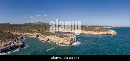 Cala Virgili, Cala pilota y Cala Magraner con muntanya Grossa al fondo, Manacor, Majorque, Iles Baléares, Espagne. Banque D'Images