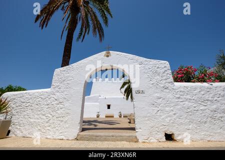 Eglise de Sant Jordi, originaria del siglo XV, Sant Jordi de Ses Salines, Ibiza, Baléares, Espagne. Banque D'Images