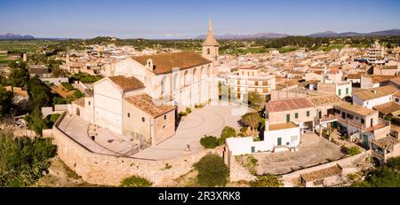 Église paroissiale de Santa Margalida, construite entre les 16th et 17th siècles sur les vestiges d'un ancien temple, Santa Margalida, Majorque, îles baléares, espagne, europe. Banque D'Images