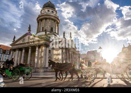 Deutscher Dom (Catedral Alemana). Gendarmenmarkt (Mercado de los gendarmes) . Berlin, Alemania, europe. Banque D'Images