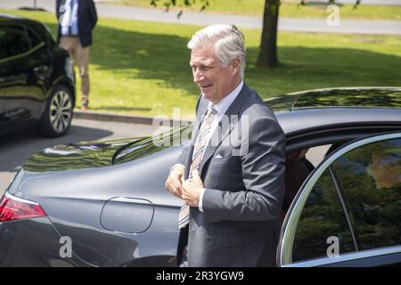 Seneffe, Belgique. 25th mai 2023. Le roi Philippe - Filip de Belgique arrive pour une visite royale au centre de formation bio-pharmaceutique Aptaskil à Seneffe le jeudi 25 mai 2023. BELGA PHOTO NICOLAS MATERLINCK crédit: Belga News Agency/Alay Live News Banque D'Images