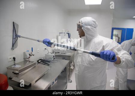 Seneffe, Belgique. 25th mai 2023. Illustration prise lors d'une visite royale au centre de formation bio-pharmaceutique d'Aptaskil à Seneffe le jeudi 25 mai 2023. BELGA PHOTO NICOLAS MATERLINCK crédit: Belga News Agency/Alay Live News Banque D'Images