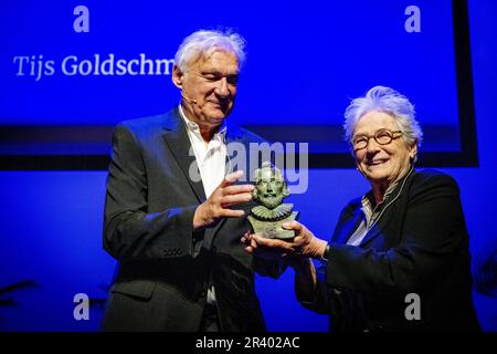 LA HAYE - l'écrivain et biologiste comportemental Tijs Goldschmidt reçoit le prix PC Hooft pour la prose contemplative en théâtre Diligentia. ANP ROBIN UTRECHT pays-bas - belgique sortie Banque D'Images