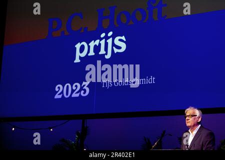 LA HAYE - l'écrivain et biologiste comportemental Tijs Goldschmidt reçoit le prix PC Hooft pour la prose contemplative en théâtre Diligentia. ANP ROBIN UTRECHT pays-bas - belgique sortie Banque D'Images