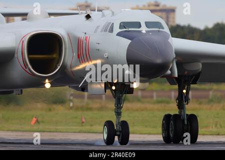 Bombardier stratégique H-6K de l'Armée de libération du peuple chinois. Banque D'Images