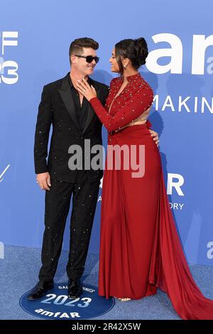 Cannes, France. 25 mai 2023. Robin Thicke et April Love Geary assistant au Gala 2023 de l'amfAR Cannes à l'Hôtel du Cap Eden Roc on 25 mai 2023 à Cap d'Antibes, France. Photo de Franck Castel/ABACAPRESS.COM Banque D'Images