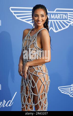 Shay Mitchell BEI der 29. AmfAR Gala Cannes im Rahmen vom Festival de Cannes 2023 / 76. Internationale Filmfestspiele von Cannes im Hôtel du Cap-Eden-Roc. Antibes, 25.05.2023 Banque D'Images