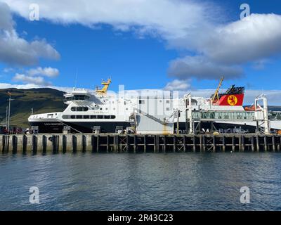 Ullapool,Écosse - 9 août,2022: Terminal de ferry Ullapool.terminal est à distance de marche du village, où il ya des magasins et des cafés et Th Banque D'Images