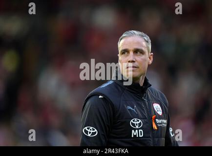 Photo du dossier datée du 19-05-2023 de l'entraîneur-chef de Barnsley Michael Duff, qui a exprimé son admiration pour l'homologue de Sheffield mercredi Darren Moore avant la finale de la Sky Bet League One de lundi. Date de publication : vendredi 26 mai 2023. Banque D'Images