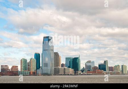 La ligne d'horizon de Jersey City dans le New Jersey Banque D'Images