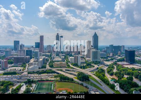 L'horizon d'Atlanta, Géorgie, par une journée ensoleillée Banque D'Images
