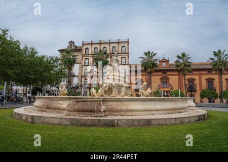 Fontaine Hispalis à la place Puerta de Jerez - Séville, Andalousie, Espagne Banque D'Images