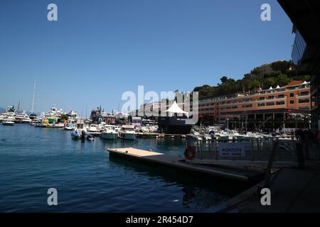Montecarlo, Monaco. 26th mai 2023. Bateaux au-dessus du port pendant le GP de Monaco, 25-28 mai 2023 Montecarlo, Formule 1 Championnat du monde 2023. Crédit : Agence photo indépendante/Alamy Live News Banque D'Images