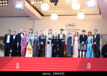 Cannes, France. 26th mai 2023. Cannes, France 22. Mai 2023 ; Producteur Phillipe Bober, Lukas Turtur, Ksenia Devriendt, Luke Barker, Mia Wasikowska, Mathieu Demy, Elsa Zylberstein, directrice Jessica Hausner, Amir El-Masry, Florence Baker, Gwen Currant, Samuel D Anderson, Geraldine Bajard et productrice Johannes Schubert assistent au tapis rouge « Club Zero » lors du festival annuel de Cannes 76th au Palais des Festivals sur 22 mai 2023 à Cannes, France., image et copyright Thierry CARPICO/ATP images (CARPICO Thierry/ATP/SPP) crédit: SPP Sport Press photo. /Alamy Live News Banque D'Images