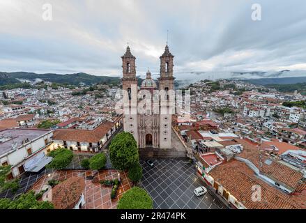 Une vue aérienne de l'église de Santa Prisca de Taxco au Mexique Banque D'Images