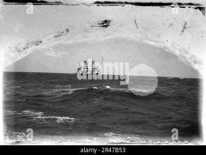 Trois-mâts non identifié, navire à voile en mer, Washington, ca 1900 (HESTER) 386 Banque D'Images