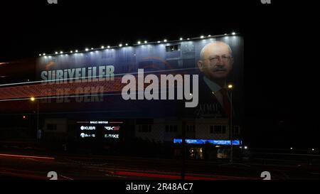 Istanbul, Istanbul, Turquie. 26th mai 2023. Le président du Parti populaire républicain (CHP) et le candidat à la présidence de l'Alliance de la nation Kemal Kilicdaroglu ont déclaré qu'après la victoire des élections présidentielles de 13th, les réfugiés en Turquie seraient envoyés dans un délai d'un an après leur arrivée au pouvoir. (Credit image: © Sedat Elbasan/ZUMA Press Wire) USAGE ÉDITORIAL SEULEMENT! Non destiné À un usage commercial ! Banque D'Images