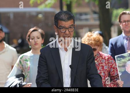 One police Plaza, New York, États-Unis, 26 mai 2023 - New York City Department of Transportation (NYC DOT), New York City police Department (NYPD), Et la NYC taxi and Limousine Commission (TLC) s'est tenue devant One police Plaza aujourd'hui pour annoncer des initiatives majeures visant à lutter contre l'excès de vitesse et la conduite en état d'ivresse avant le week-end du Memorial Day à New York. Photo: Luiz Rampelotto/EuropaNewswire crédit: dpa Picture Alliance/Alay Live News Banque D'Images