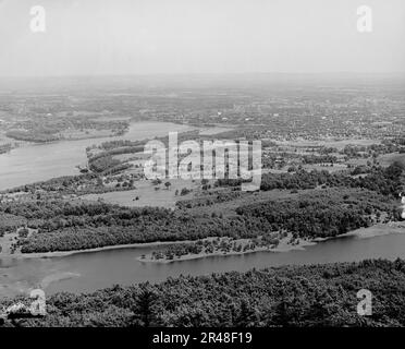 Holoke et Connecticut River, Holoke, Massachusetts, c1908. Vue possible sur le mont Holyoke, depuis le mont Tom. Banque D'Images