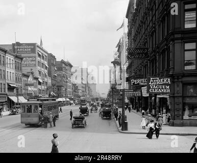 Woodward Ave., Detroit, Michigan, c.between 1910 et 1920. Banque D'Images