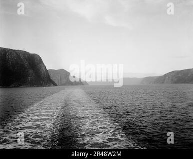 Rivière Saguenay et Cap Trinity (Québec) entre 1890 et 1901. Banque D'Images