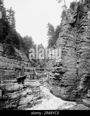 Hell Gate et Jacob's Ladder, Ausable Chasm, entre 1900 et 1910. Banque D'Images