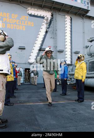 L’amiral James Foggo, vice-commandant de la 6e flotte américaine ...