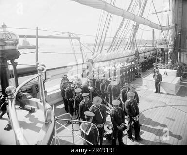 ÉTATS-UNIS Kearsarge, service le dimanche matin, entre 1890 et 1894. Banque D'Images