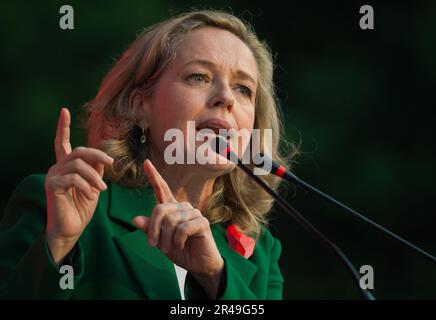 Malaga, Espagne. 26th mai 2023. La première vice-première ministre espagnole et ministre de l'économie, Nadia Calvino, est perçue comme un discours lorsqu'elle participe à un rassemblement à la fin de la campagne électorale. Plusieurs cas d'achat de voix et de fraude électorale ont terni le Parti socialiste et le Parti populaire, deux jours seulement avant les élections régionales et municipales en Espagne. Les résultats des élections municipales sur 28 mai pourraient influencer le vote aux élections générales espagnoles de fin d'année. (Photo de Jesus Merida/SOPA Images/Sipa USA) Credit: SIPA USA/Alay Live News Banque D'Images