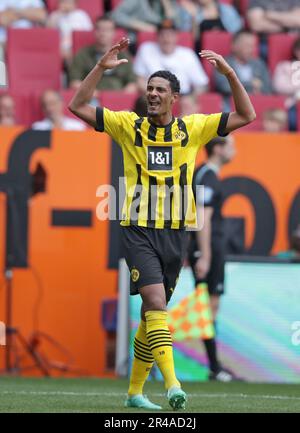 Sébastien Haller #9 von Borussia Dortmund , Torschütze zum 1:0 FC Augsburg vs Borussia Dortmund Fussball Bundesliga saison 2022/2023 33. Spieltag WWK Arena 21.05.2023 © diebilderwelt / Alamy stock Banque D'Images