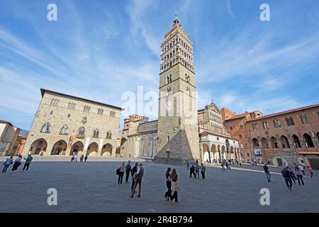 Cathédrale Saint Zeno sur la Piazza del Duomo, Pistoia, Toscane, Italie Banque D'Images