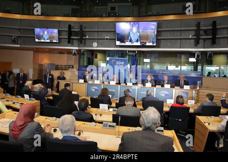 Parlement européen, Bruxelles, Belgique 24/05/2023 – Maryam Rajavi, présidente élue du Conseil national de résistance de l'Iran, comme le note spea Banque D'Images