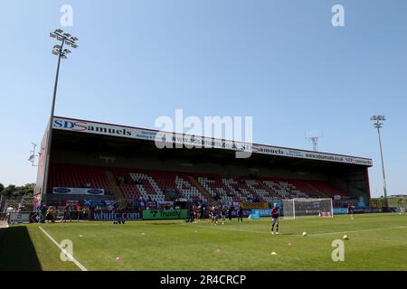 Londres, Royaume-Uni. 27th mai 2023. Stade de construction de Chigwell, Londres, Angleterre, 27 mai 2023: Supporters et joueurs avant le match de Super League de FA Womens entre West Ham United et Tottenham Hotspur au stade de construction de Chigwell à Londres, Angleterre sur 27 mai 2023. (Sean Chandler/SPP) crédit: SPP Sport Press photo. /Alamy Live News Banque D'Images