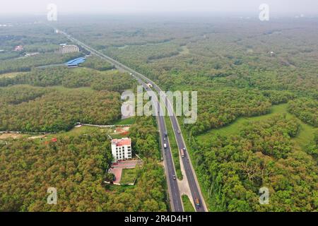 Gazipur, Bangladesh - 25 mai 2023 : le parc national Bhawal est une réserve naturelle et le parc national du Bangladesh. Chaque endroit de ce jardin couvert W Banque D'Images