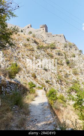 Ascension de la forteresse de Kotor à Kotor, au Monténégro Banque D'Images