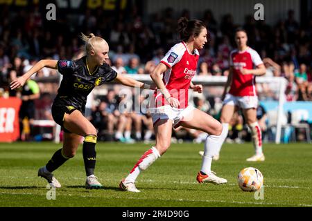 Jodie Taylor (27 Arsenal) en action pendant le match Barclays FA Womens Super League entre Arsenal et Aston Villa à Meadow Park à Londres, en Angleterre. (Liam Asman/SPP) crédit: SPP Sport presse photo. /Alamy Live News Banque D'Images