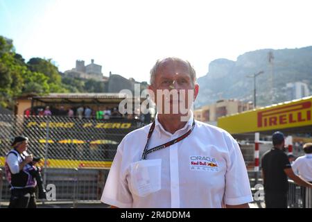 Helmut Marko ancien pilote de course professionnel et conseiller actuel de Red Bull, responsable du développement des pilotes de Red Bull pendant le GP de Monaco, 25-28 mai 2023 à Montecarlo, Formule 1 Championnat du monde 2023. Banque D'Images