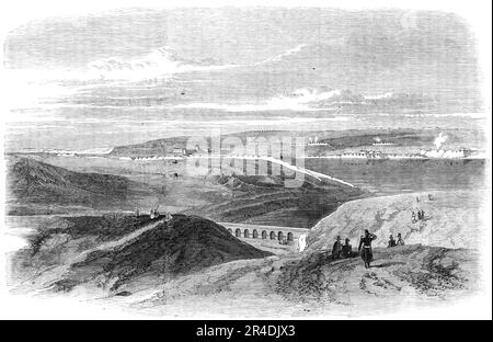 Sebastopol - côté nord - dessiné par J. A. Crowe, 1856. Guerre de Crimée: 'La position des Russes sur le côté nord du port de Sebastopol... est restée sans aucune modification depuis quelques semaines. La rumeur qui était actuelle il y a quinze jours, concernant leur intention de se déplacer vers le nord semble avoir été sans fondement. Selon les derniers témoignages, les forts du côté nord continuent de tirer, mais les alliés ne sont pas en mesure de leur répondre. Les nouvelles batteries françaises sont terminées, et quand la journée arrive à mettre leurs armes en jeu les forts sur la volonté du nord, il est expecte Banque D'Images