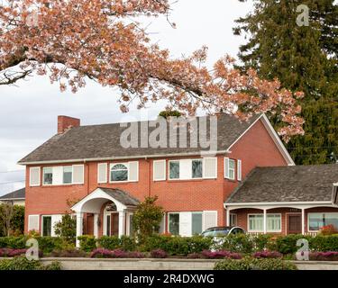 Everett WA Etats-Unis 21 avril 2023: Maison de style colonial historique sur Grand Ave Banque D'Images