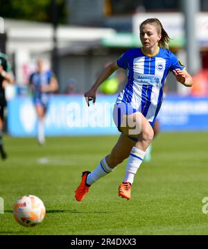 Crawley, Royaume-Uni. 27th mai 2023. Veatriki Sarri de Brighton et Hove Albion lors du match de Super League féminin de la FA entre Brighton & Hove Albion Women et Leicester City Women au stade de retraite du peuple sur 27 mai 2023 à Crawley, au Royaume-Uni. (Photo de Jeff Mood/phcimages.com) Credit: PHC Images/Alamy Live News Banque D'Images