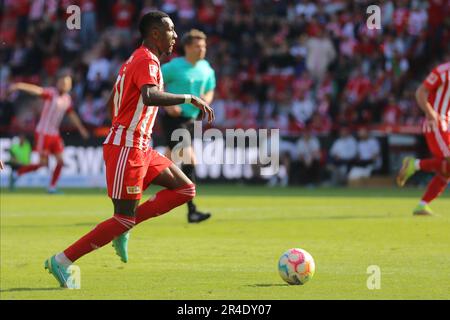 Berlin, Allemagne. 27th mai 2023. Sheraldo Becker à partir de 1. Le FC Union Berlin court avec le ballon le 27 mai 2023 à an der alten Forsterei, Berlin, Allemagne. Pendant le match entre 1. FC Union Berlin contre Werder Bremen, Round 34, Bundesliga. ( Credit: Iñaki Esnaola/Alamy Live News Banque D'Images