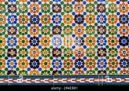 Mur carrelé à motifs arabes. Melilla, Ciudad Autónoma de Melilla, Espagne, África, UE. Banque D'Images