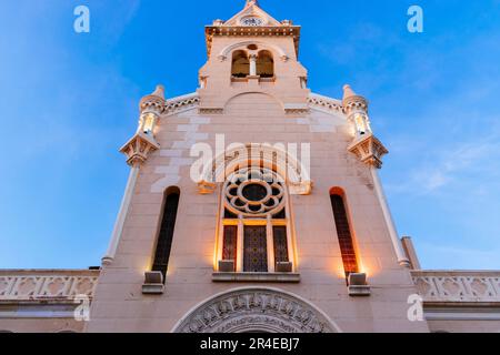 Détails. L'église du Sacré-cœur, Iglesia del Sagrado Corazón, est un temple néo-roman catholique dans la ville espagnole de Melilla. Il est situé Banque D'Images